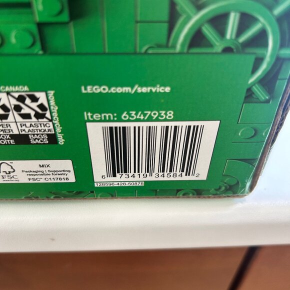 LEGO Home Alone 3957 Piece Building Set 21330 - Picture 6 of 6